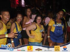 Oktober 10 Anos